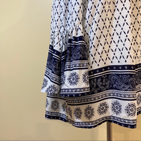 💥 CLEARANCE Bell Sleeve Off Shoulder Modern Floral Tunic Dress - Picture 7 of 8